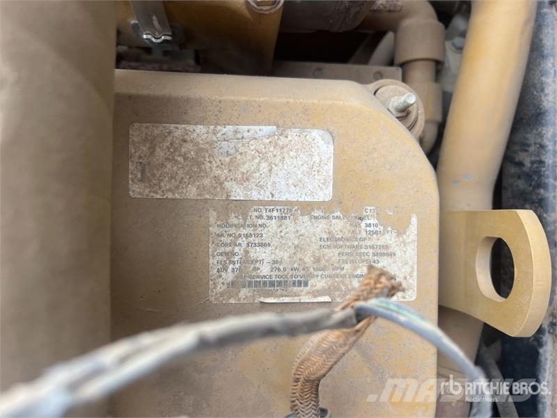 CAT 730C2 Dumper - Knickgelenk
