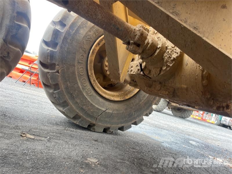 CAT 730C2 Dumper - Knickgelenk