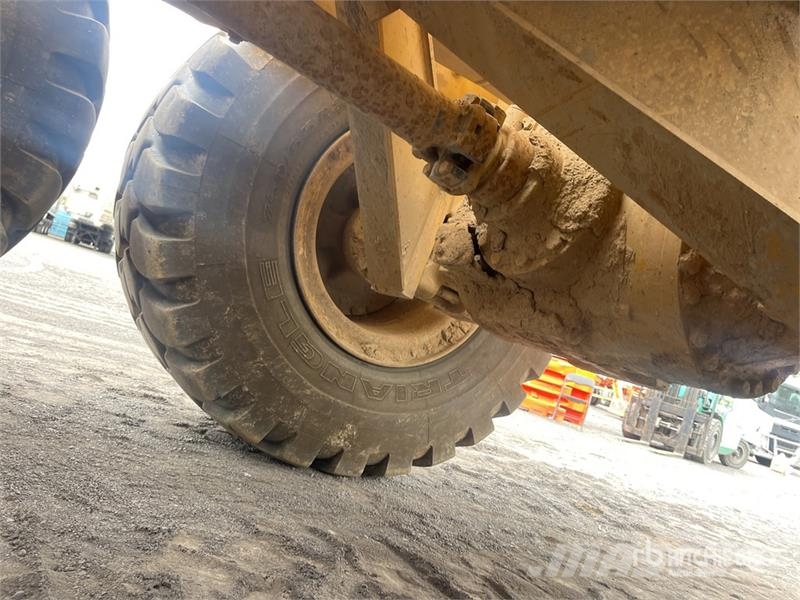 CAT 730C2 Dumper - Knickgelenk