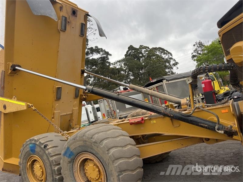 CAT 730C2 Dumper - Knickgelenk