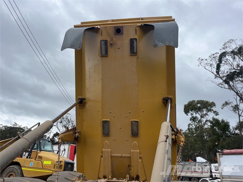 CAT 730C2 Dumper - Knickgelenk