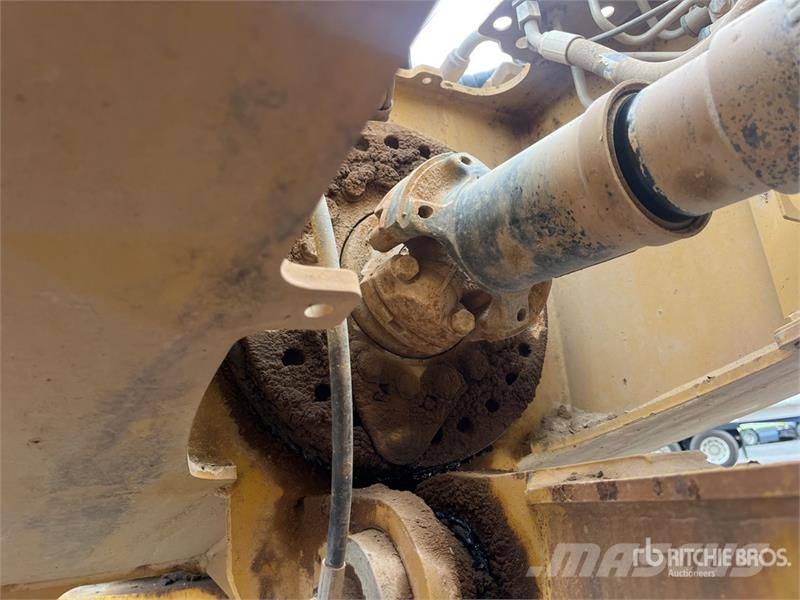 CAT 730C2 Dumper - Knickgelenk