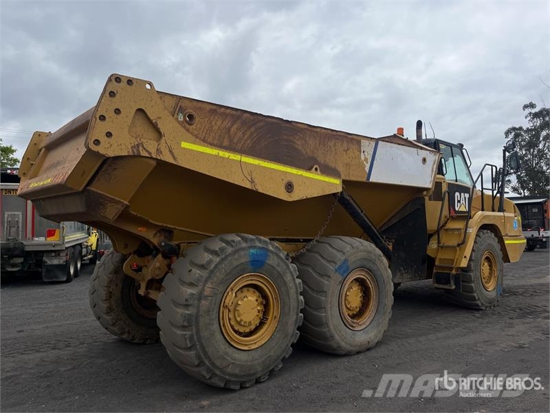 CAT 730C2 Dumper - Knickgelenk