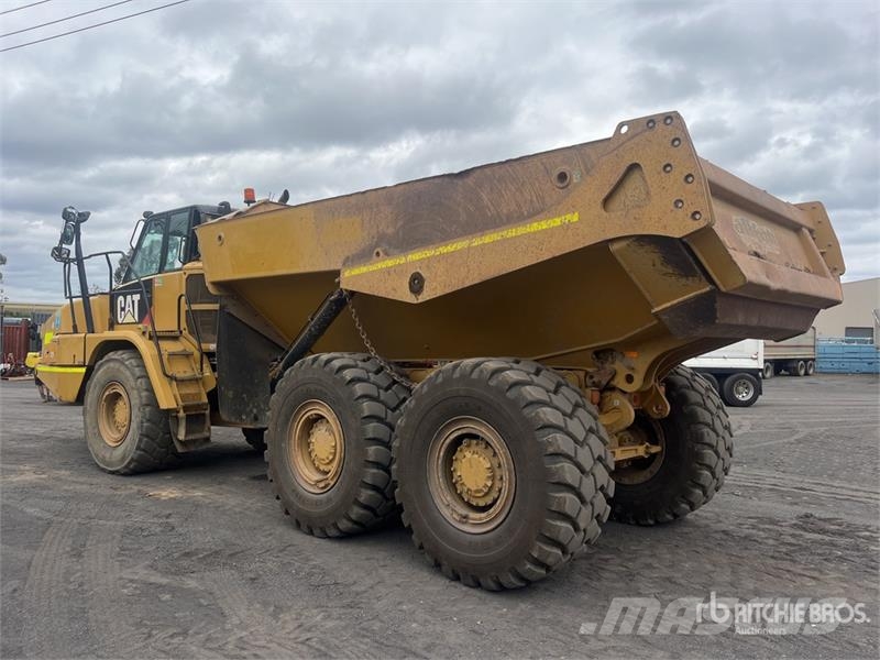 CAT 730C2 Dumper - Knickgelenk