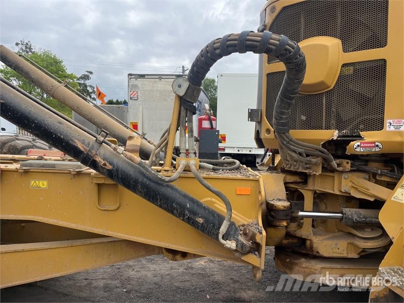CAT 730C2 Dumper - Knickgelenk
