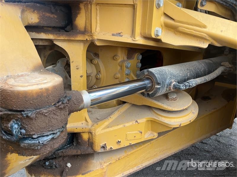 CAT 730C2 Dumper - Knickgelenk