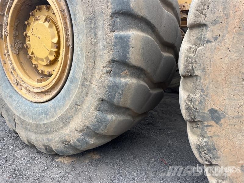 CAT 730C2 Dumper - Knickgelenk