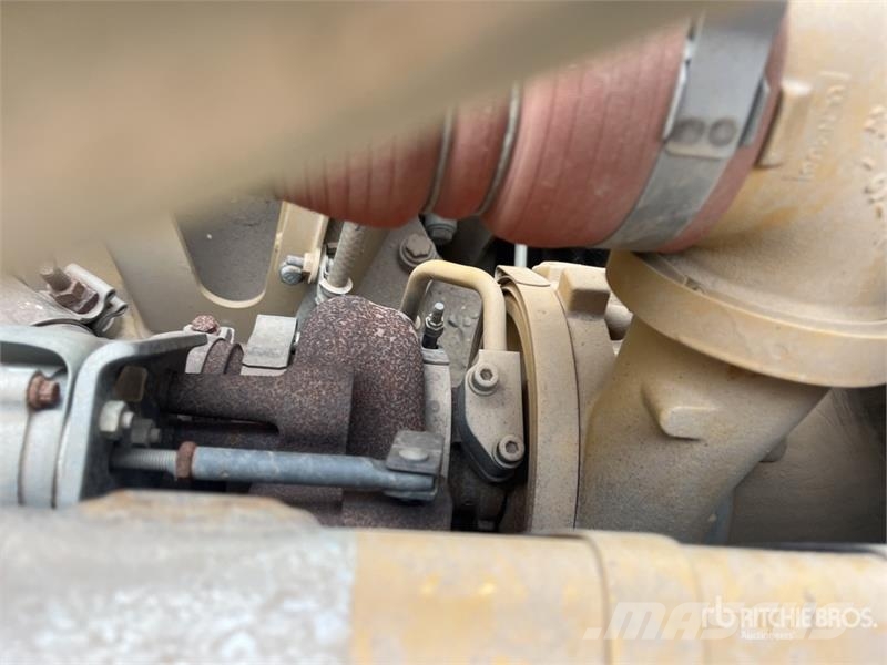 CAT 730C2 Dumper - Knickgelenk