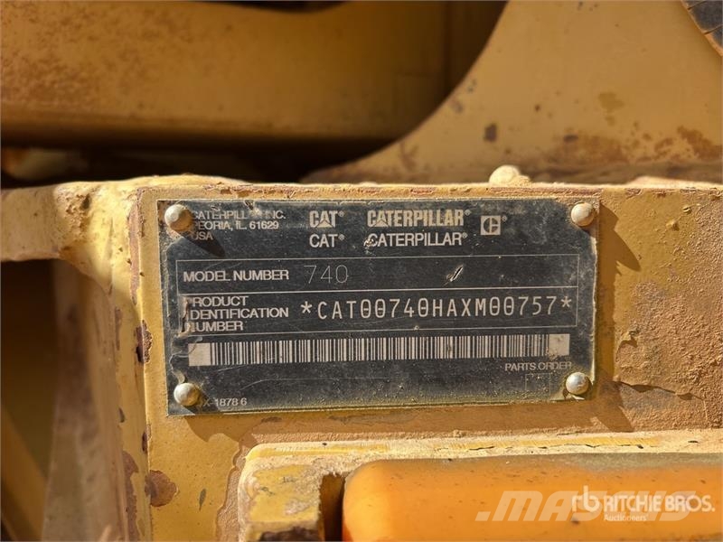 CAT 740 Zglobni damperi