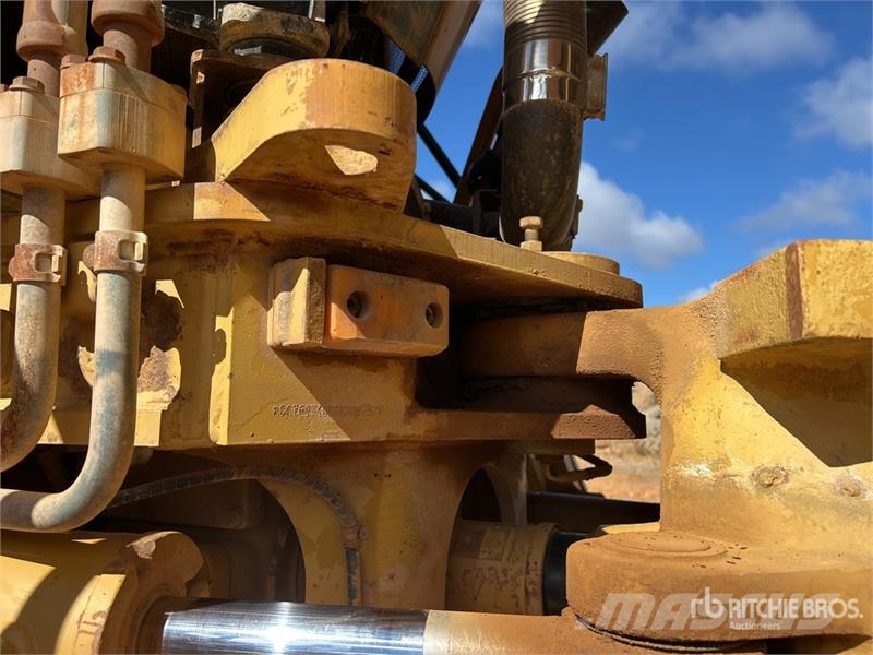 CAT 740 Zglobni damperi