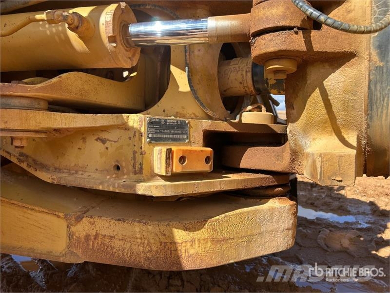 CAT 740 Zglobni damperi