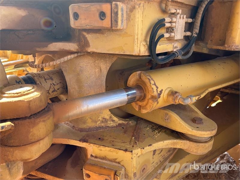 CAT 740 Zglobni damperi