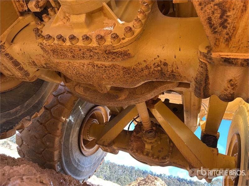 CAT 740 Zglobni damperi