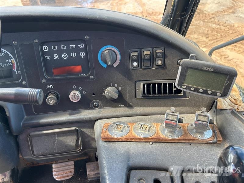 CAT 740 Zglobni damperi