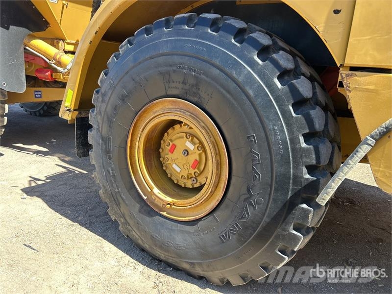 CAT 740B Wozidła przegubowe