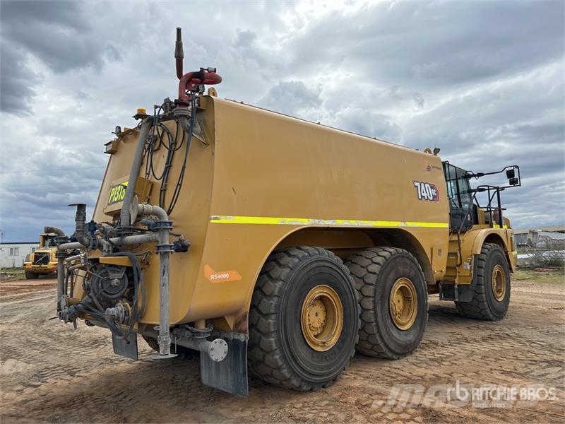 CAT 740GC 30000 L Water Wagon Cisterny na vodu