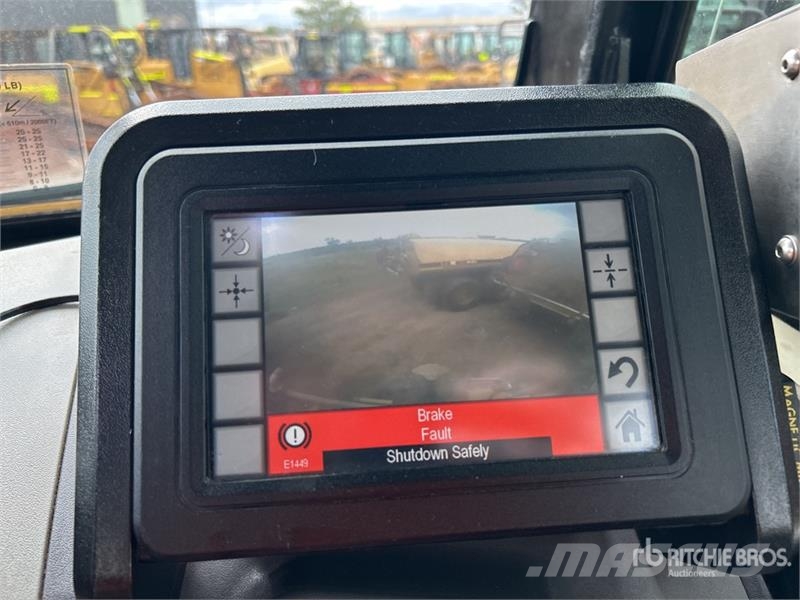 CAT 740GC 30000 L Water Wagon Cisterny na vodu