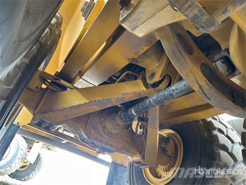 CAT 740GC 30000 L Water Wagon Water tankwagens