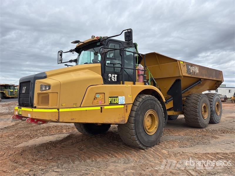 CAT 745 Articulated Dump Truck Csuklósdömperek