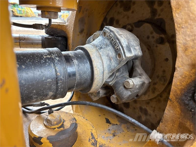 CAT 745 Articulated Dump Truck Articulated Haulers