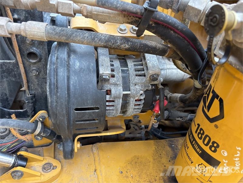 CAT 745 Articulated Dump Truck Liigendraamiga pinnaseveokid