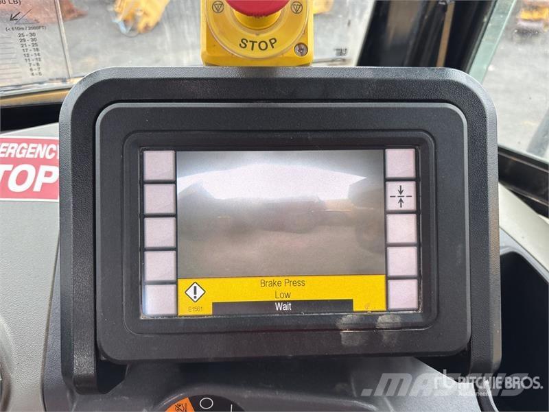 CAT 745 Articulated Dump Truck Liigendraamiga pinnaseveokid