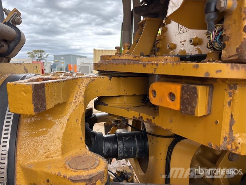 CAT 745 Articulated Dump Truck Csuklósdömperek