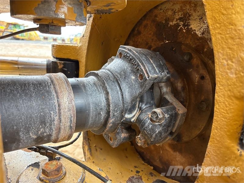 CAT 745 Articulated Dump Truck Liigendraamiga pinnaseveokid