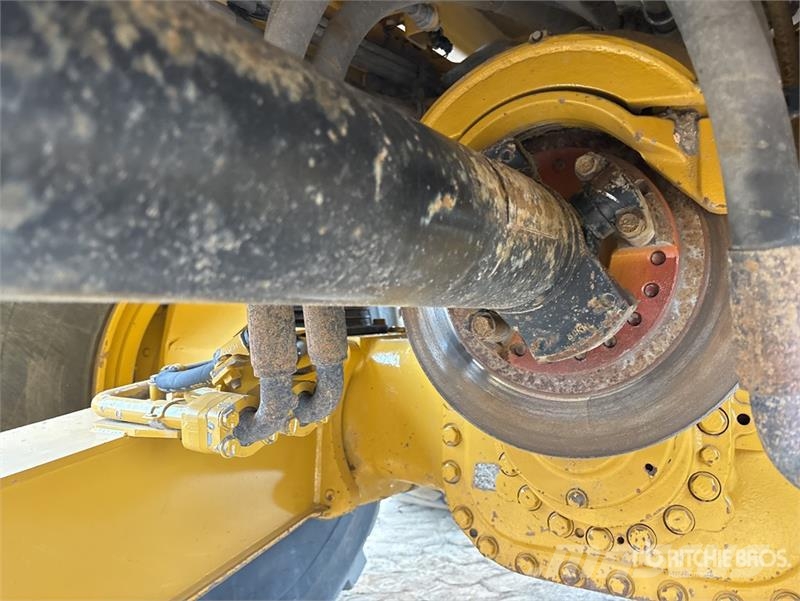 CAT 745 Articulated Dump Truck Liigendraamiga pinnaseveokid