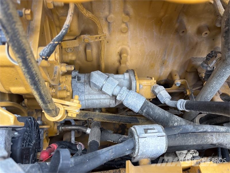 CAT 745 Articulated Dump Truck Liigendraamiga pinnaseveokid