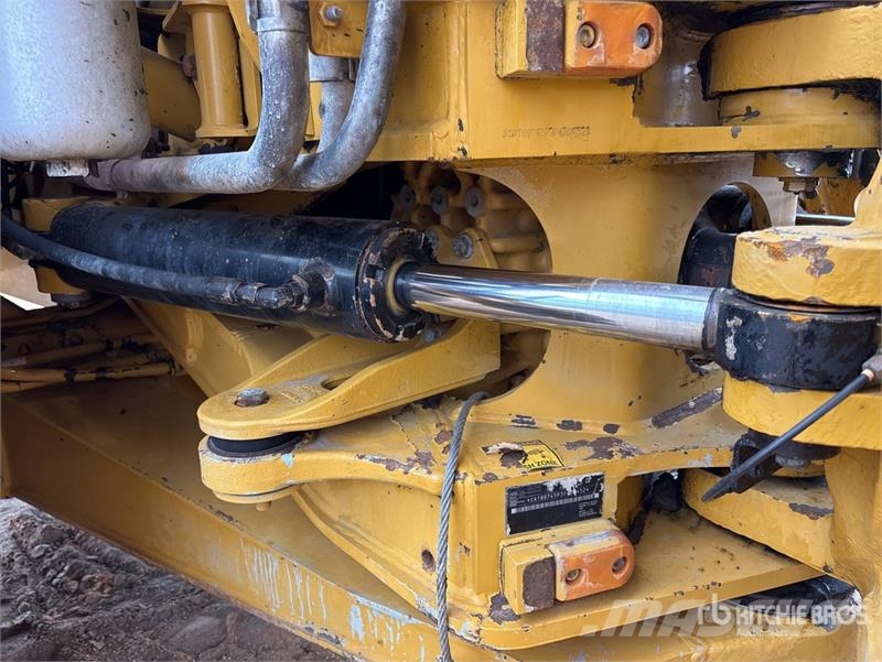 CAT 745 Articulated Dump Truck Kĺbové nákladné autá