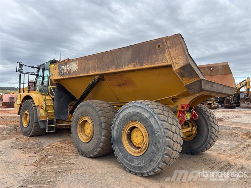 CAT 745 Articulated Dump Truck Csuklósdömperek