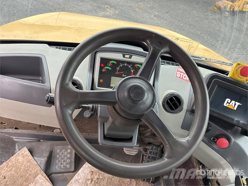 CAT 745 Articulated Dump Truck Liigendraamiga pinnaseveokid