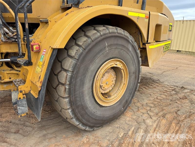 CAT 745 Articulated Dump Truck Kĺbové nákladné autá
