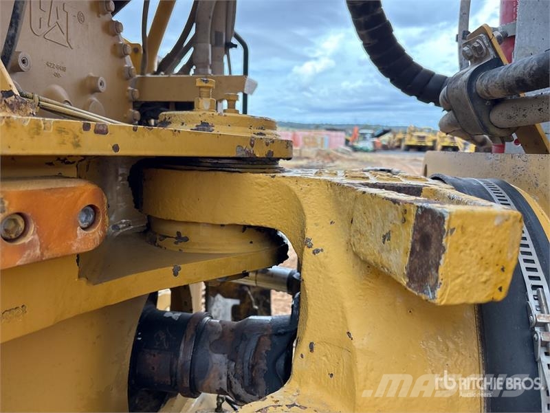 CAT 745 Articulated Dump Truck Kĺbové nákladné autá