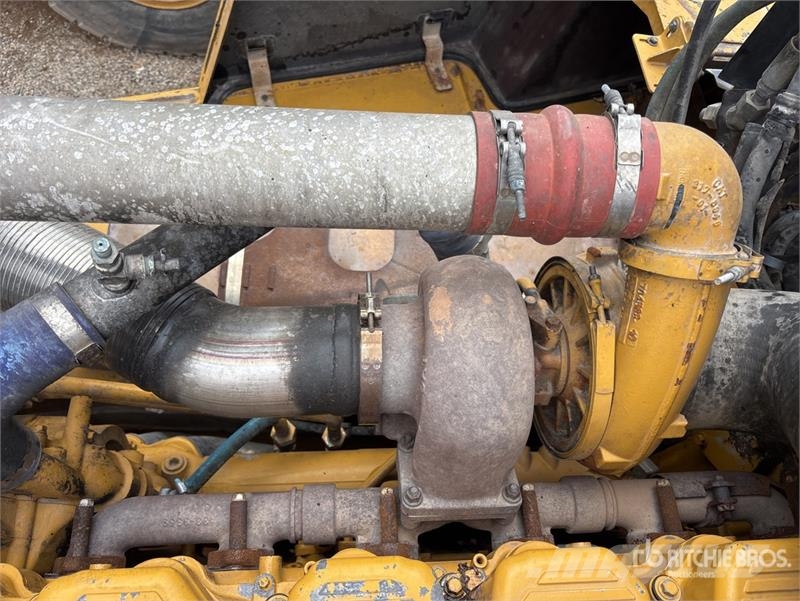 CAT 745 Articulated Dump Truck Kĺbové nákladné autá