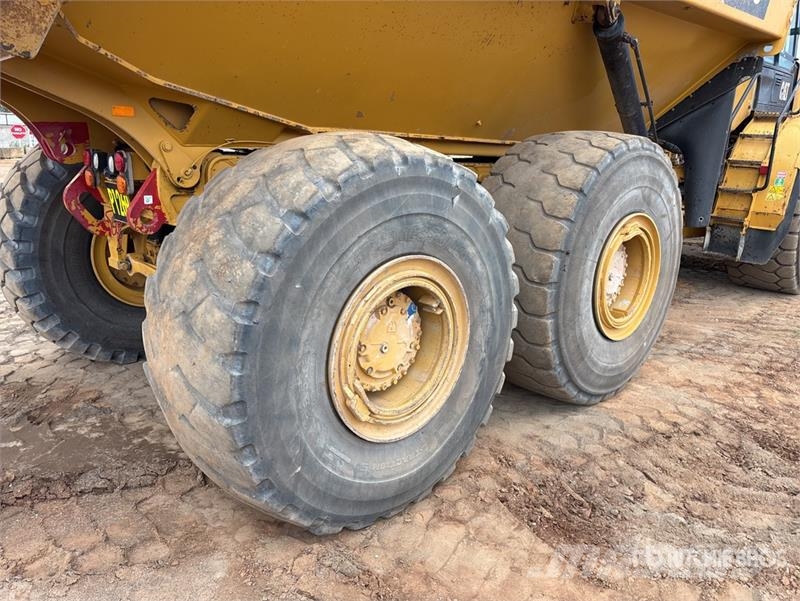 CAT 745 Articulated Dump Truck Kĺbové nákladné autá