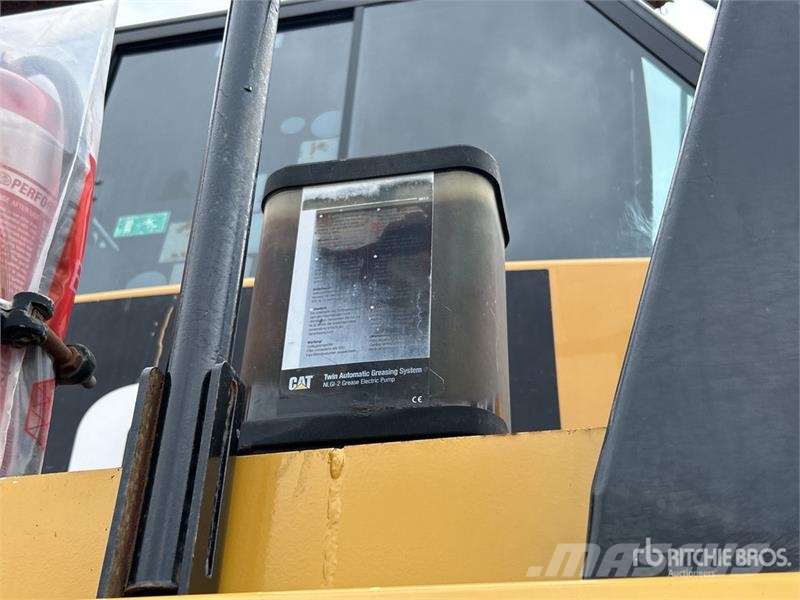 CAT 745C ساحبات مفصلية