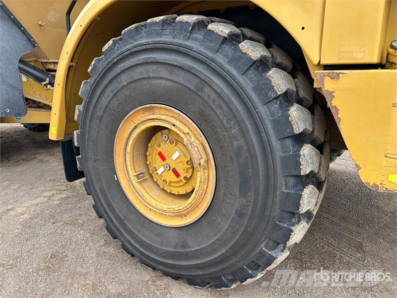 CAT 745C ساحبات مفصلية