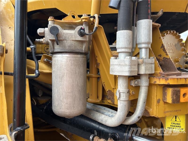 CAT 745C ساحبات مفصلية