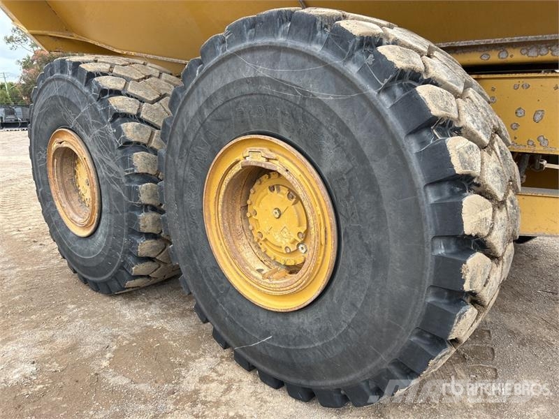 CAT 745C ساحبات مفصلية
