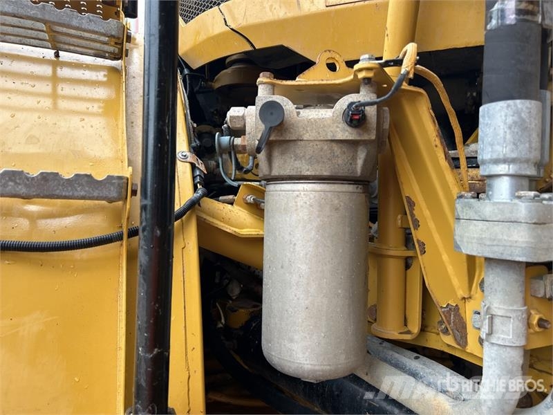 CAT 745C Zglobni demperji