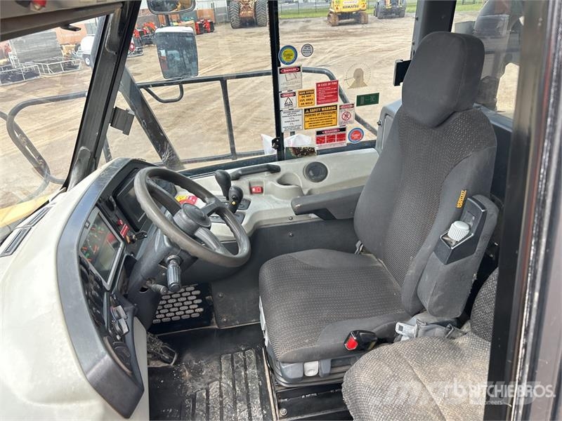 CAT 745C ساحبات مفصلية