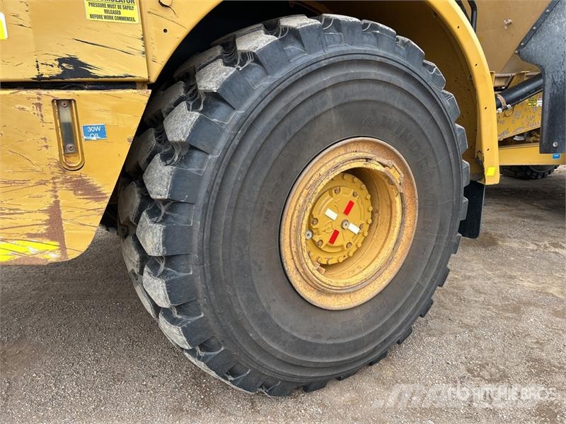 CAT 745C ساحبات مفصلية