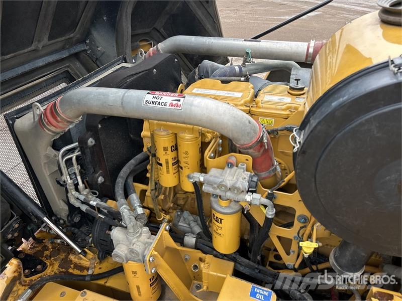 CAT 745C Zglobni demperji