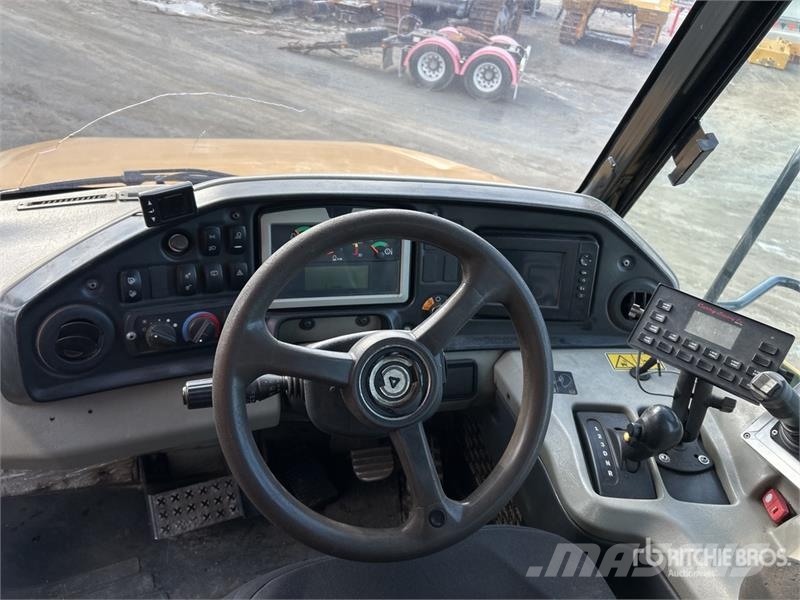 CAT 745C 34000 L 6x6 Water Wagon Vesisäiliöautot