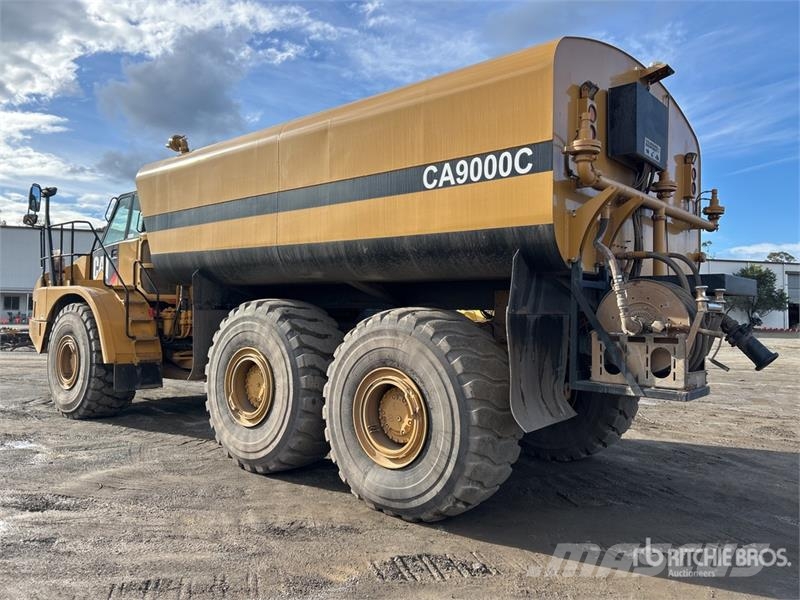CAT 745C 34000 L 6x6 Water Wagon Vesisäiliöautot