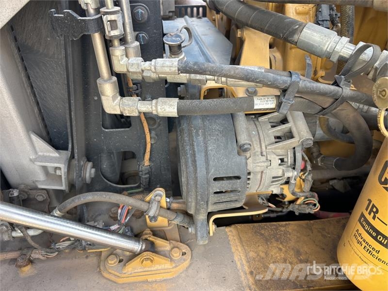 CAT 745C 34000 L 6x6 Water Wagon Vesisäiliöautot