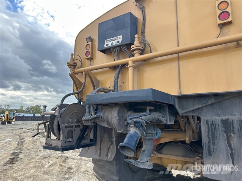 CAT 745C 34000 L 6x6 Water Wagon Vesisäiliöautot