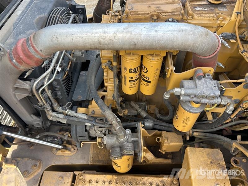 CAT 745C 34000 L 6x6 Water Wagon Vesisäiliöautot